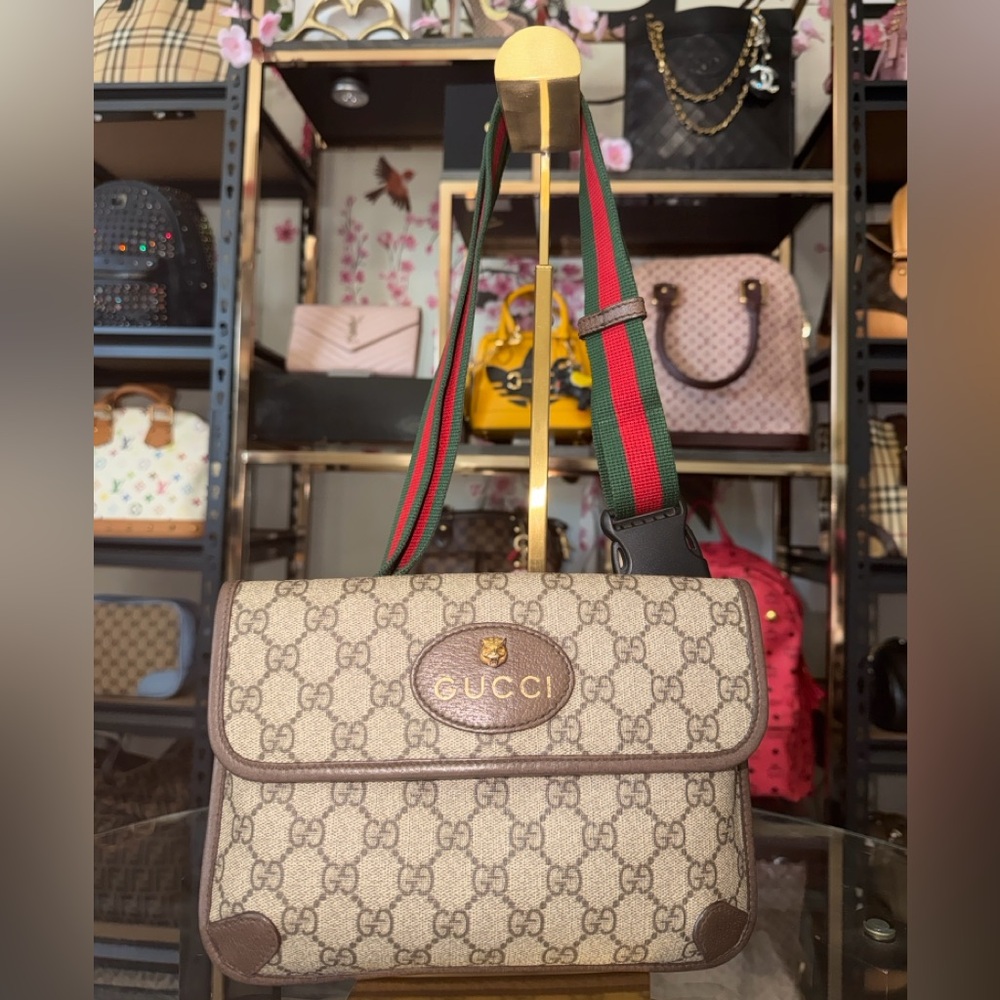 Gucci Beige GG Supreme Crossbody Belt Bag with Red and Green Web Strap
